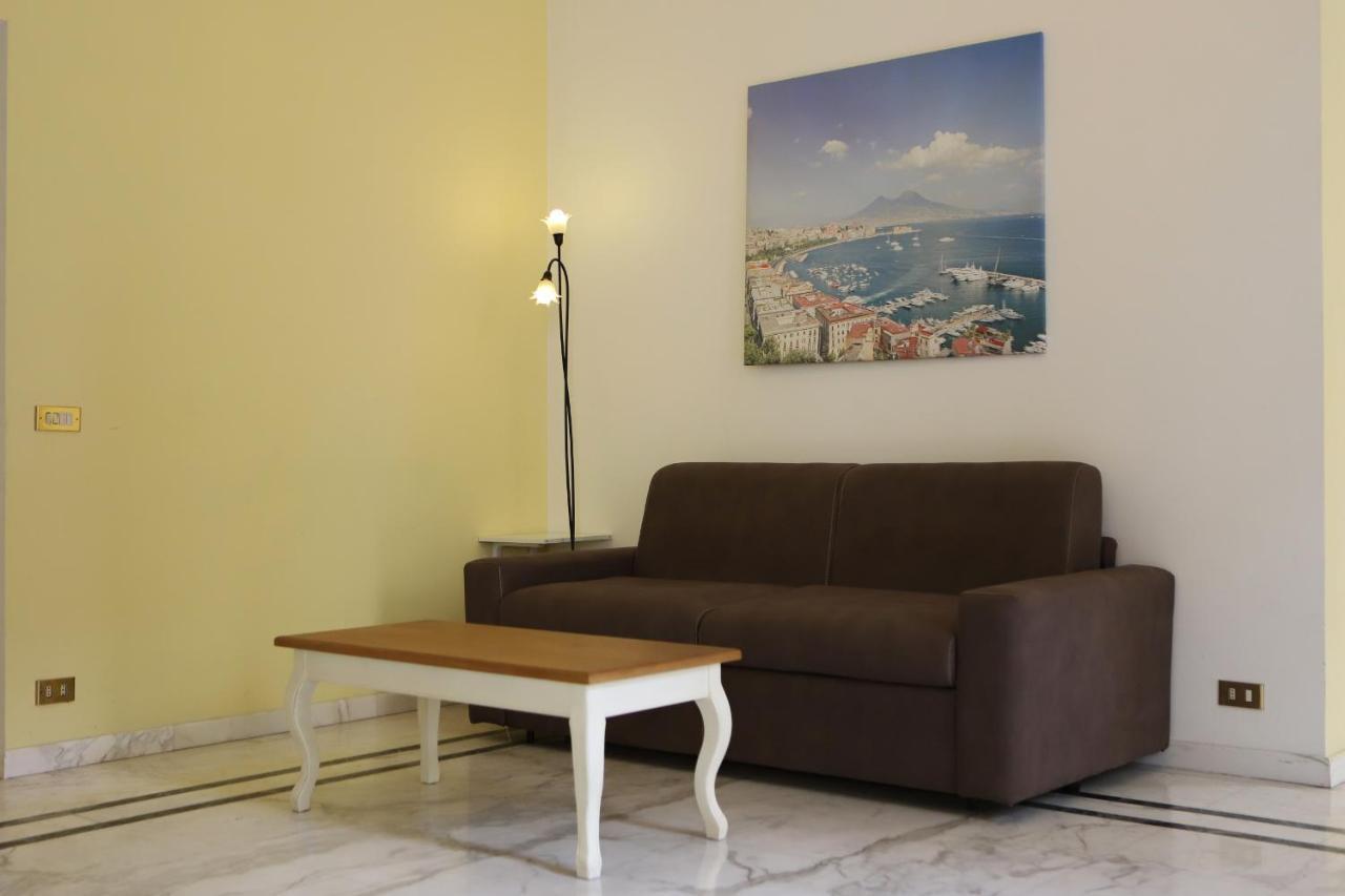 Piazza Dante Suites By Wonderful Italy ナポリ エクステリア 写真