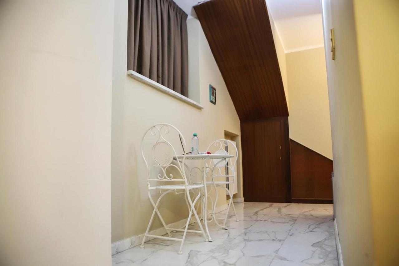 Piazza Dante Suites By Wonderful Italy ナポリ エクステリア 写真