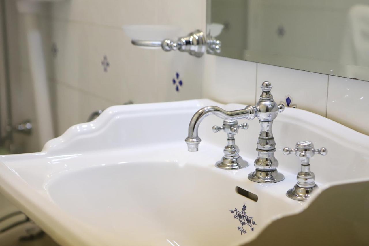 Piazza Dante Suites By Wonderful Italy ナポリ エクステリア 写真